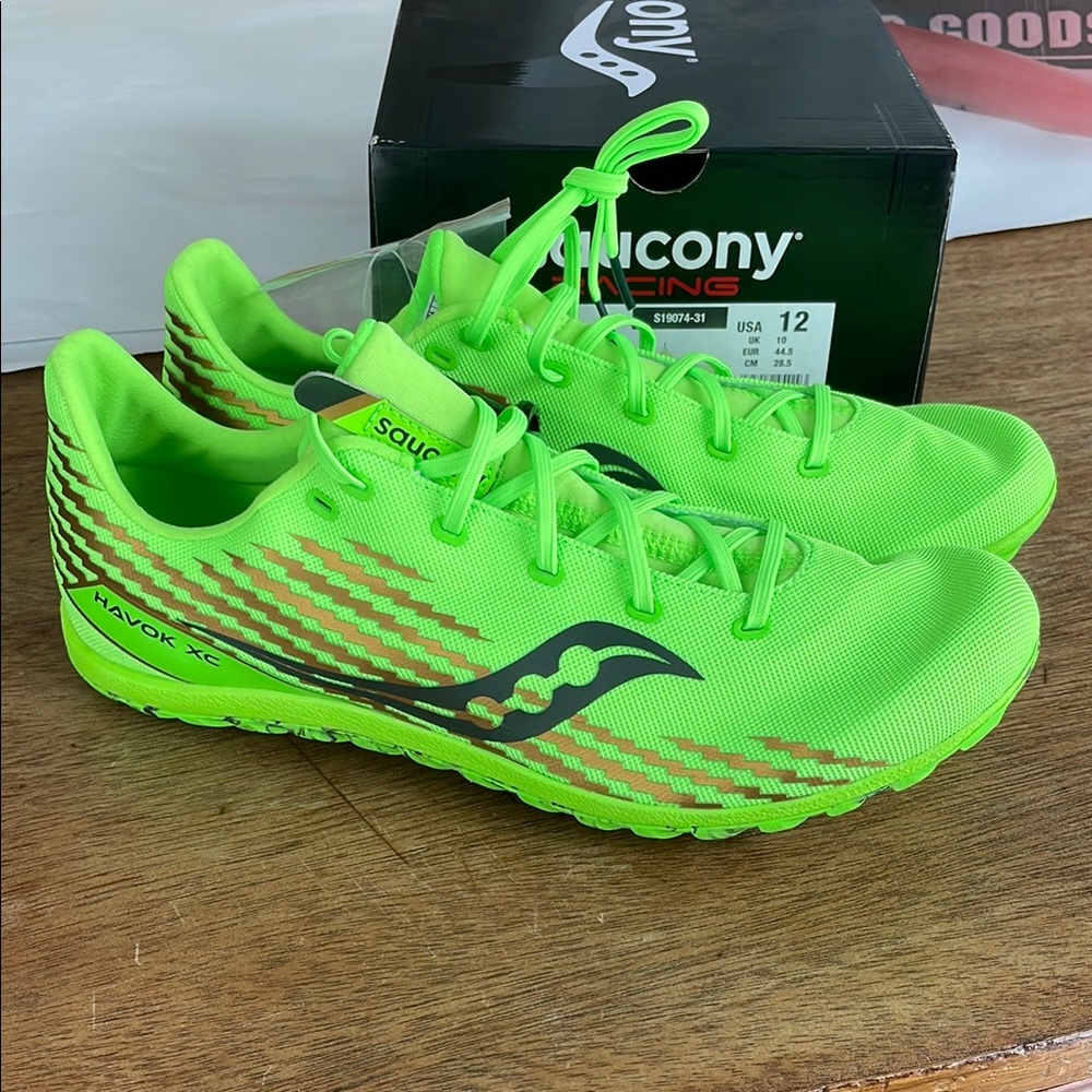 Saucony Havok XC running spikes women’s size 12